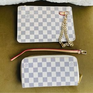 White Key and Card Holder Accessory